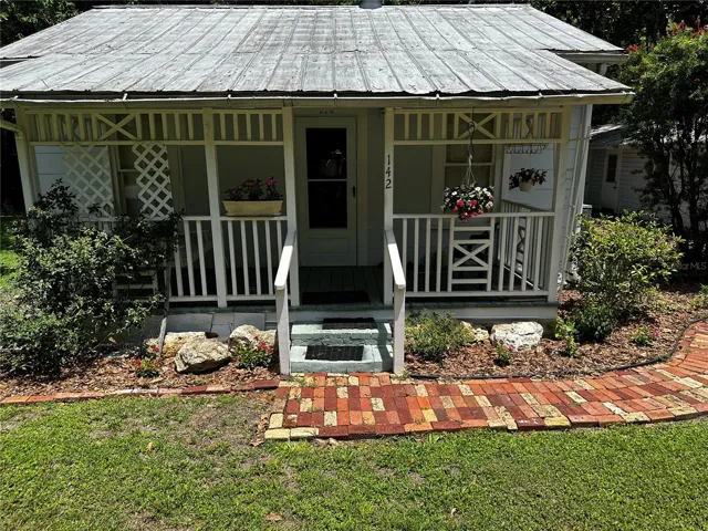 Enter your cottage