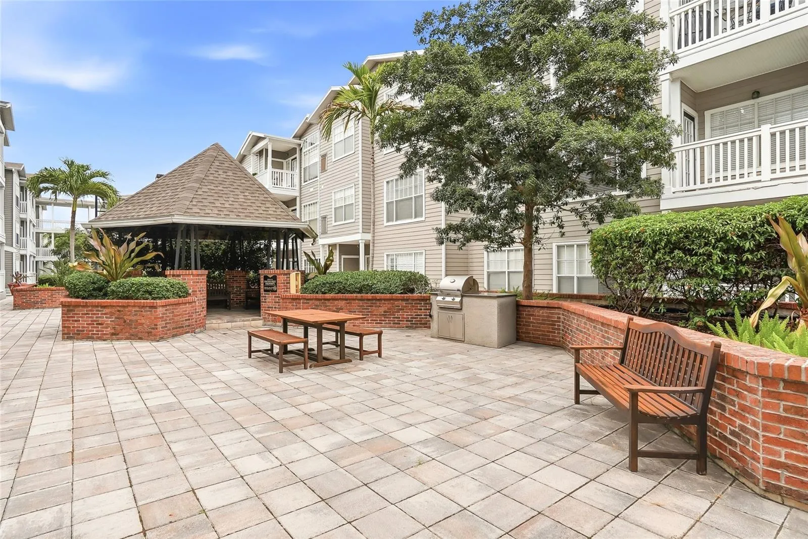 Enjoy the pergola grill and outdoor sitting