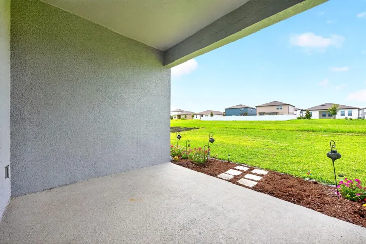 Covered Lanai.