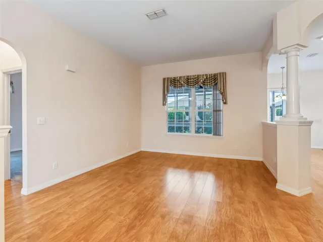 Living area w/Laminate flooring