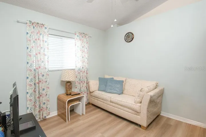 Bedroom/den