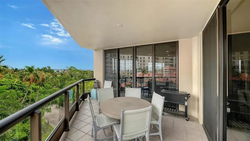 The end unit is the prime location for privacy &amp; exceptional views forever !