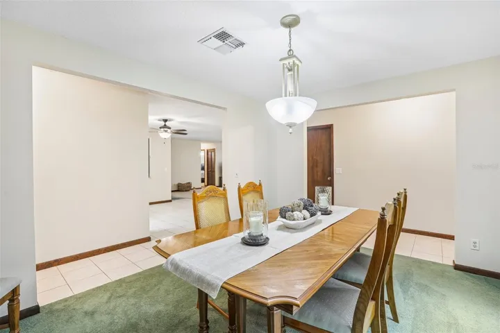 Formal Dining / Possible Home Office Space