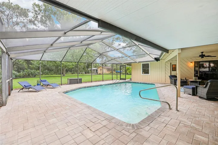Screened Pool