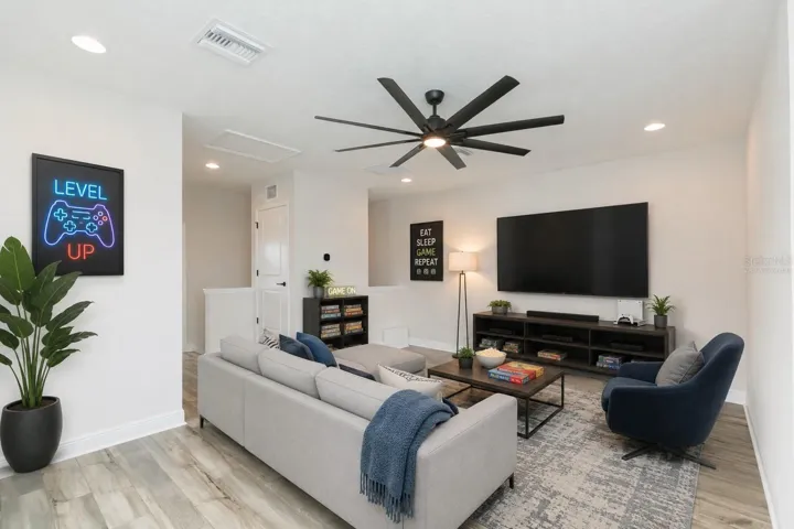 Virtually Staged Loft/Bonus Upstairs (pre-plumbed for wet bar)