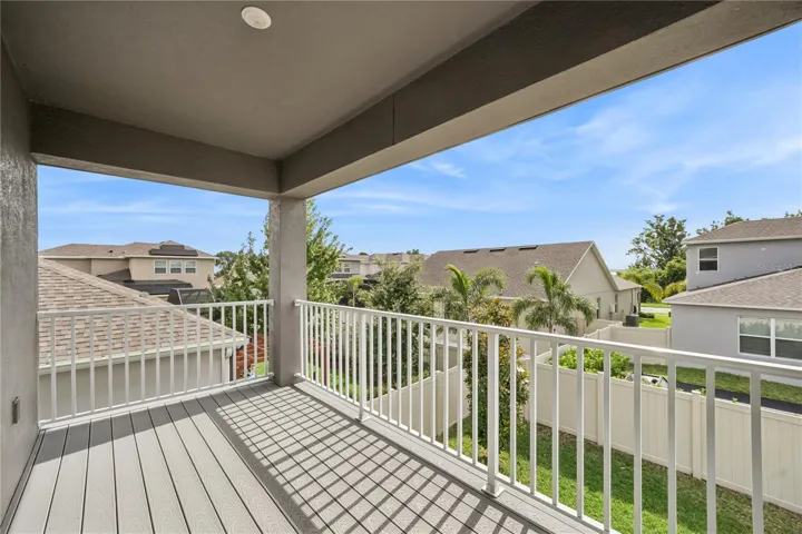 Bonus Room w/Balcony