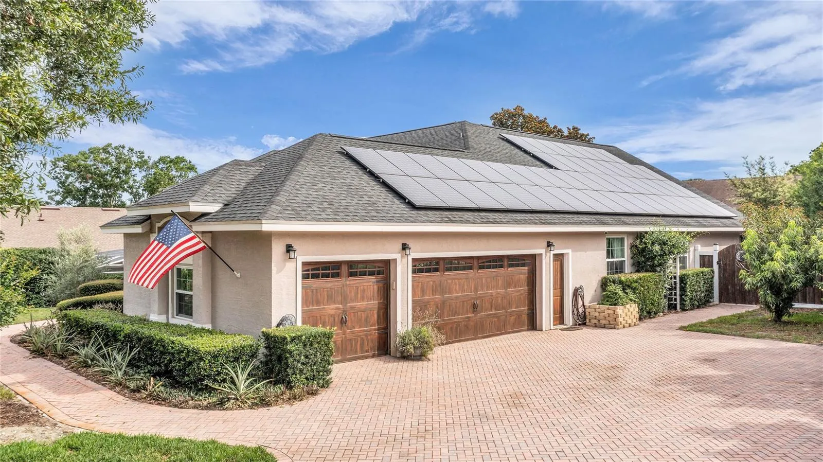 Driveway &amp; 3-Car Garage