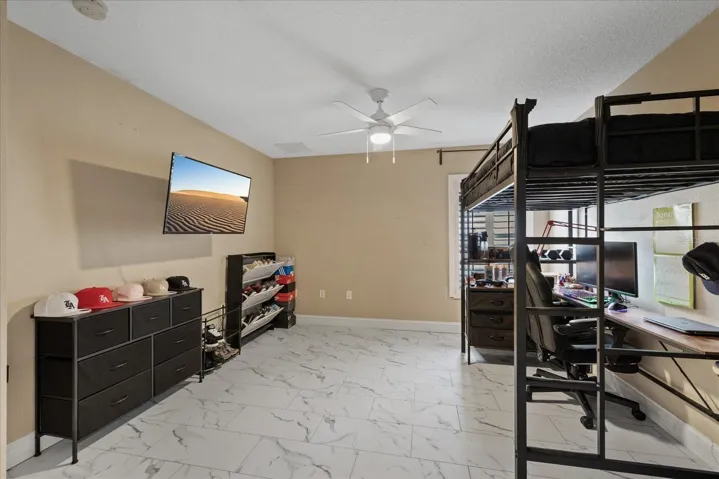 2nd bedroom
