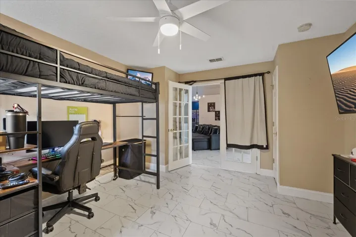 2nd bedroom