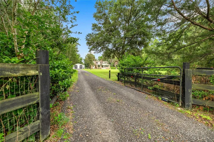 Private entrance from SR-326