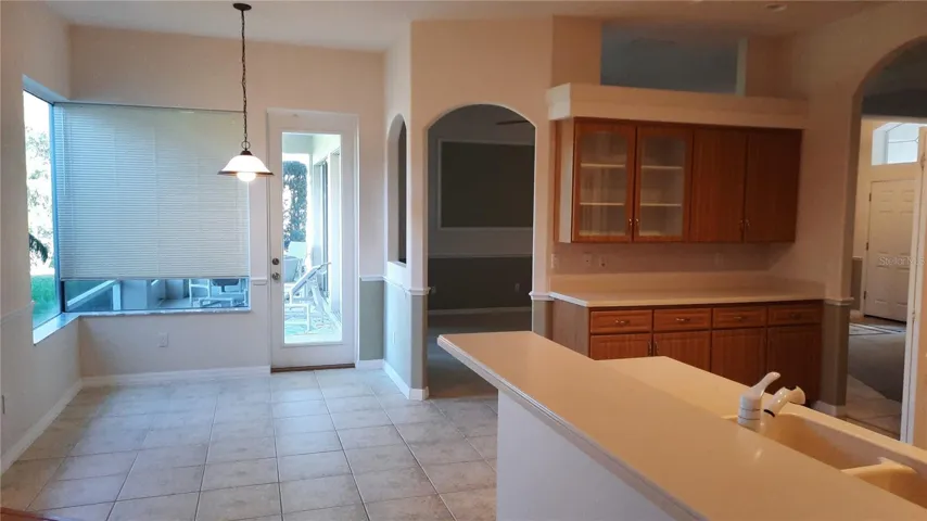 Kitchen and breakfast nook