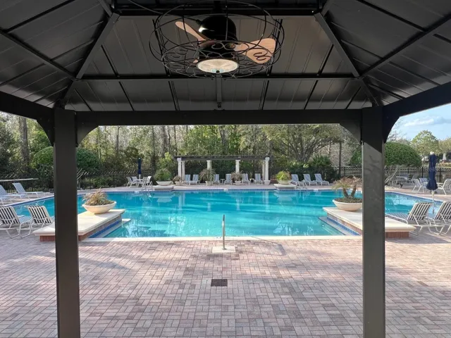 INDEPENDENCE COMMNITY  POOL