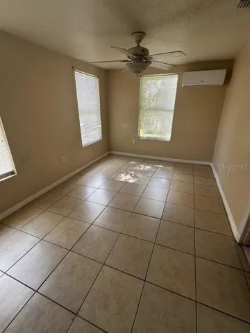 primary bed room