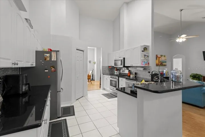 Kitchen granite counters