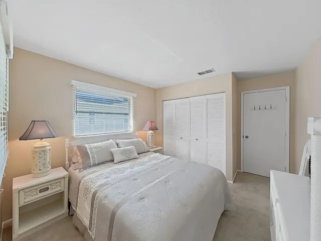 Guest bedroom