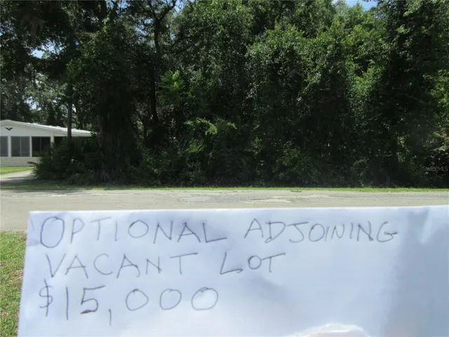 Optional adjoining vacant lot $15,000