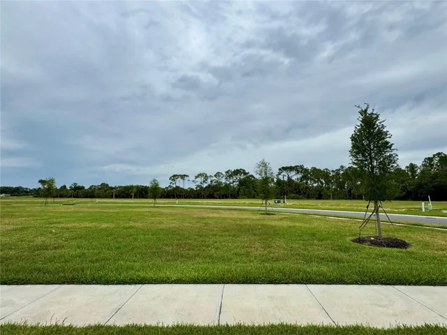Front yard view of park 9718 Crystal Isles CIR, Sarasota, FL 34241 Grand Park