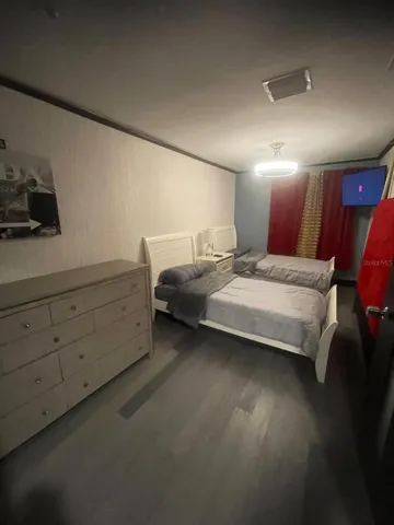 3 bed guest room