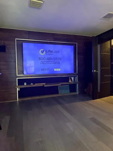 2 bed living room