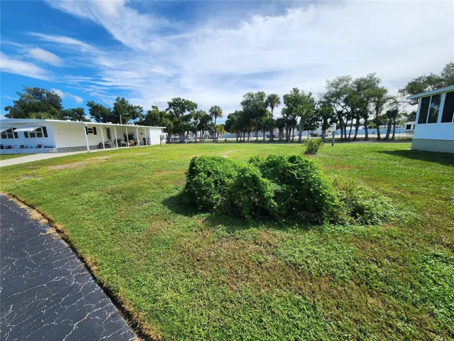 Vacant Lot for you Brand New Unit.