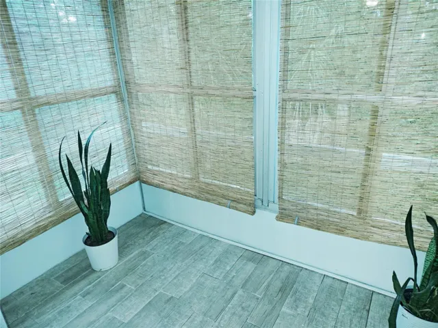 Enclosed lanai
