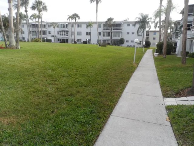 Walking path around the courtyard.