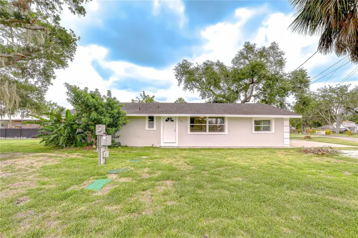 Freshly updated home with inviting curb appeal in Ruskin!