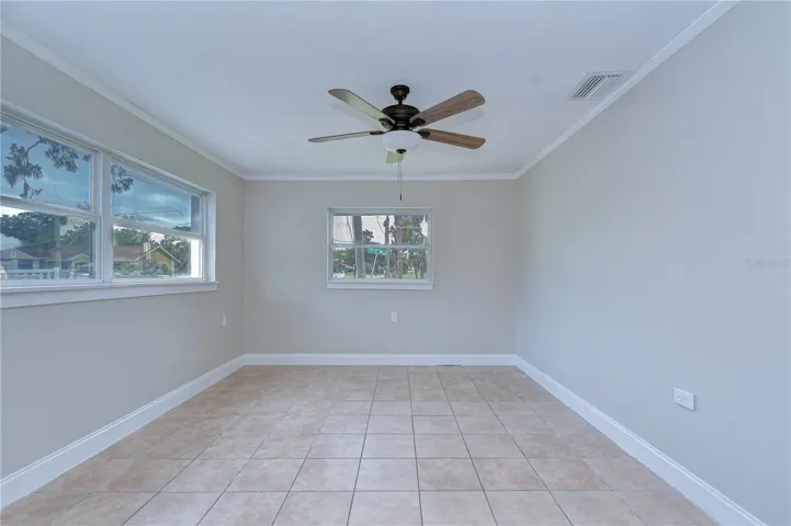 Versatile room offering endless possibilities.