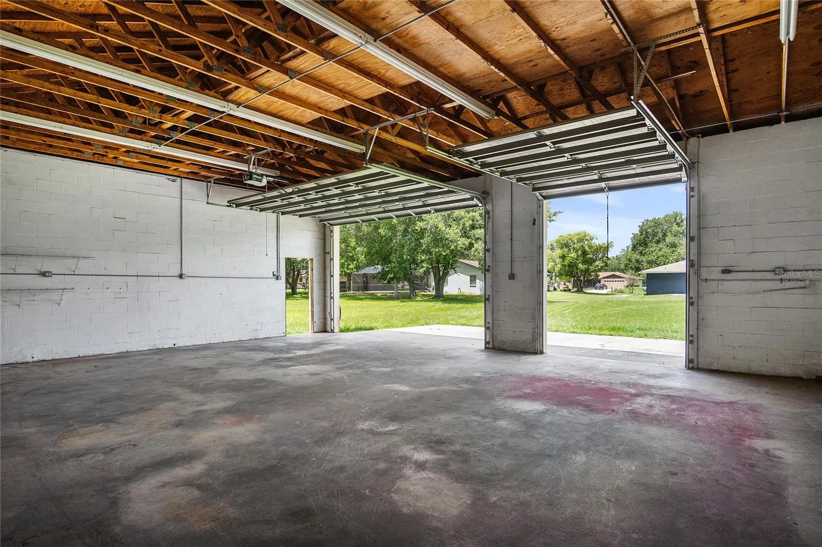 3 car garage and work shop