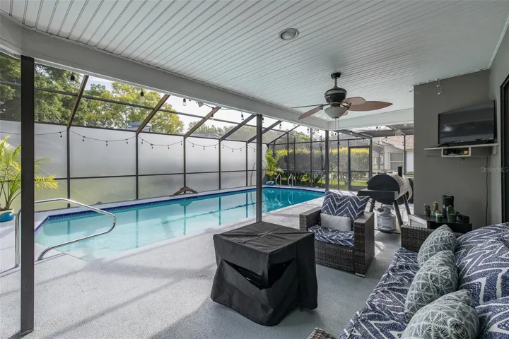 Pool Lanai