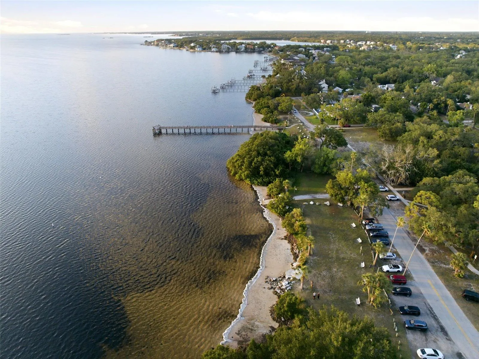 Highly desirable waterfront community