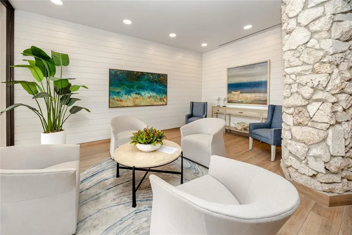 7100 Sunset Way #810 - Entry Lobby