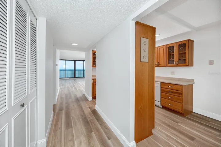 7100 Sunset Way #810 - Entryway