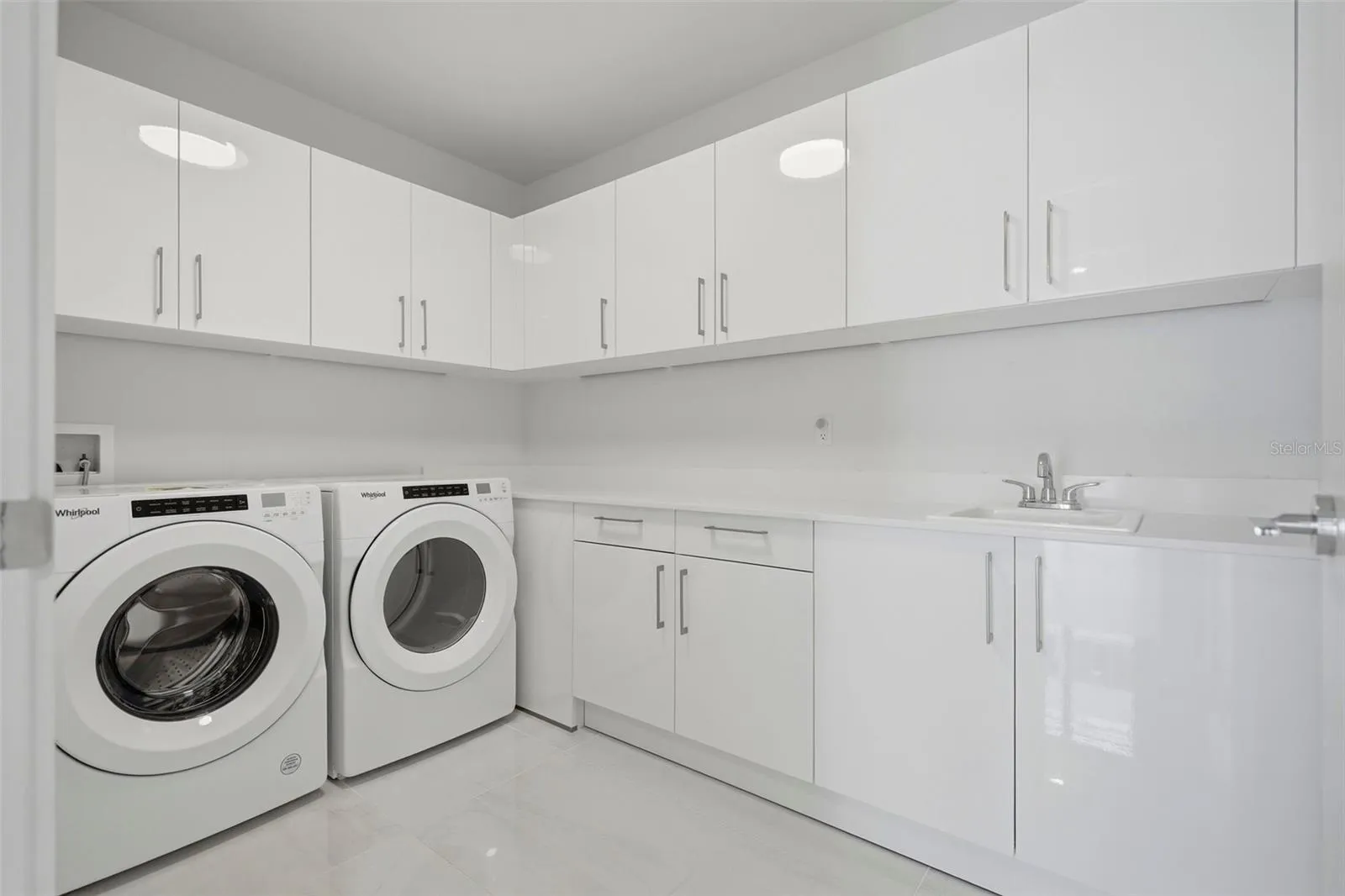 Private Laundry & Storage room