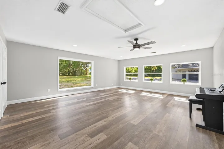 Bonus/4th Bedroom.