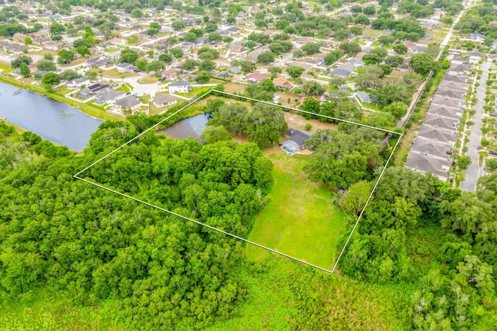 Welcome to the lifestyle you have been searching for in St. Cloud ~ and WELCOME HOME!