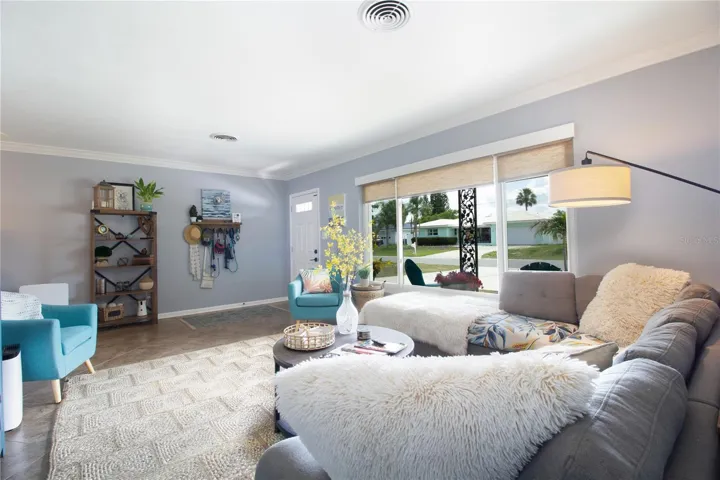 Spacious Living Room