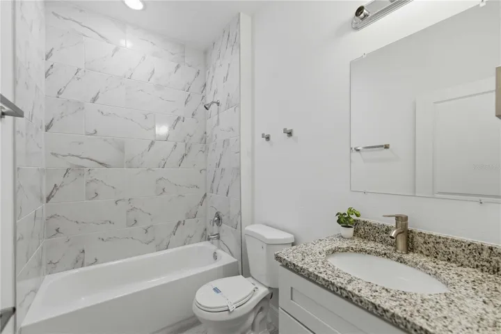 BATHROOM 3