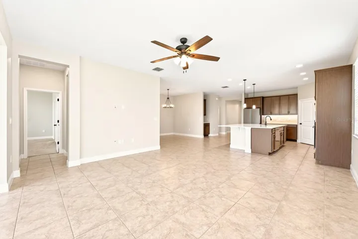 Light, bright open concept living and 3-way split bedrooms.