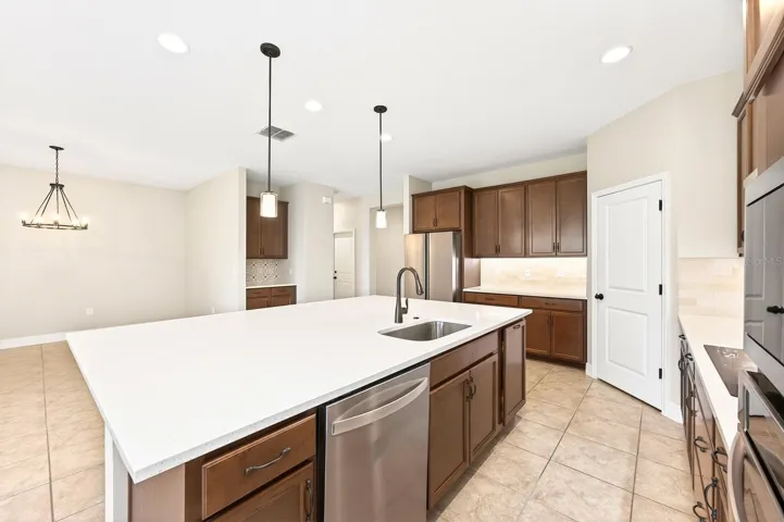 The 10' island is great for casual dining or entertaining.