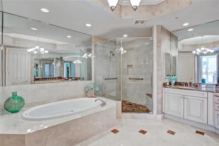 ensuite primary bath