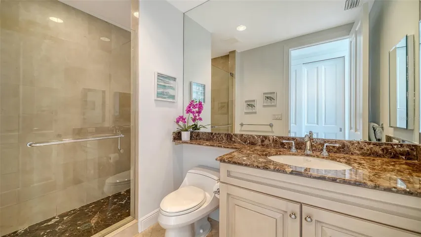 primary ensuite bath