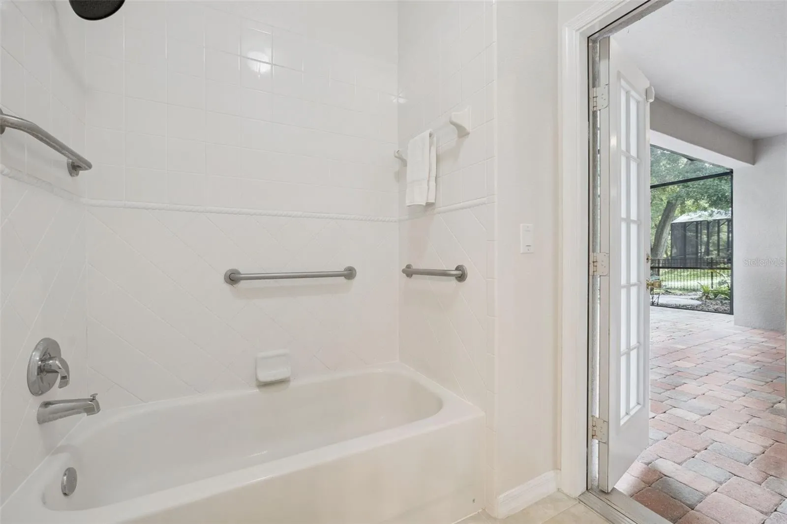Bathroom 2- Access to Back Patio