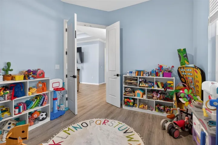 Bedroom 5/Play Room