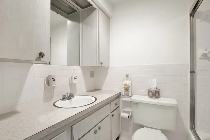 Primary bath
