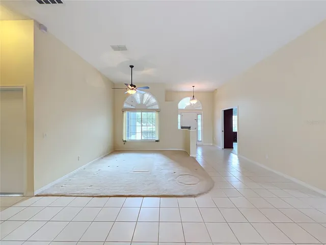 Dining room volume ceilings