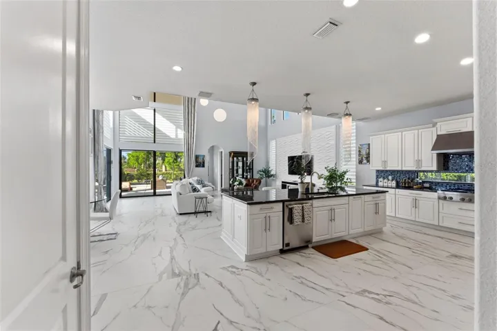 Kitchen enter