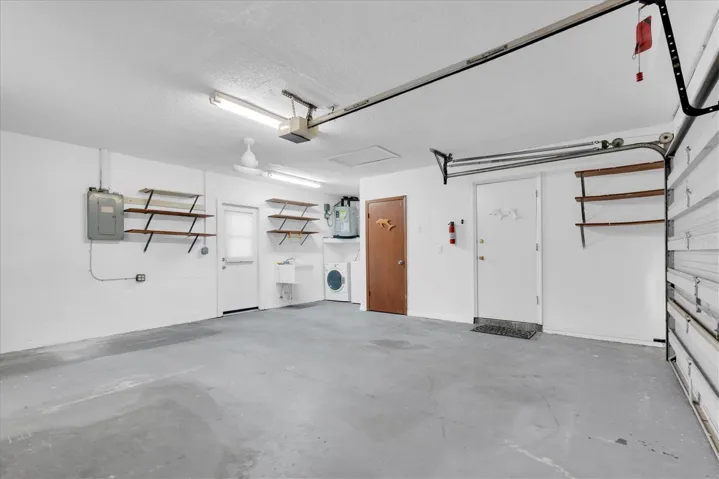 2-Car Garage