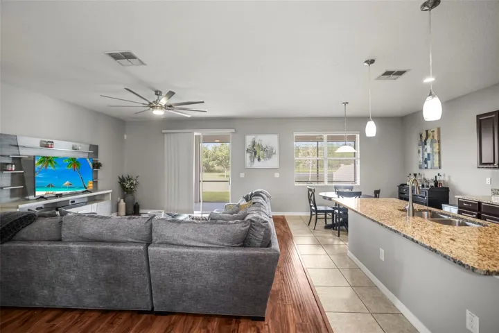 Living Room / Kitchen