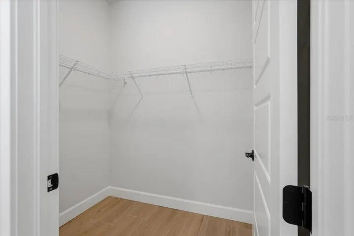 4th bed closet